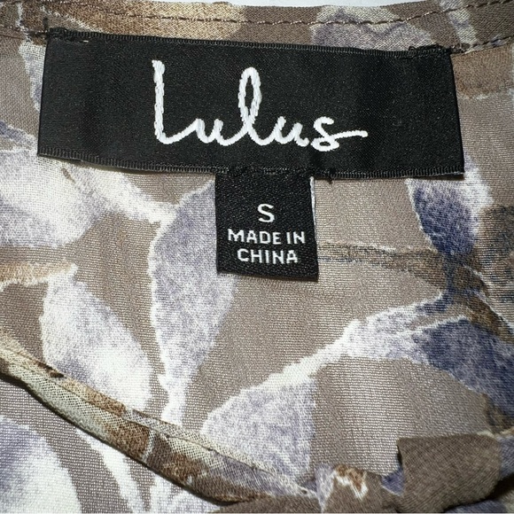 Lulu’s Sprawling Scenery Taupe Floral Print Bell Sleeve Top NWT Taupe Sz S - Picture 4 of 14